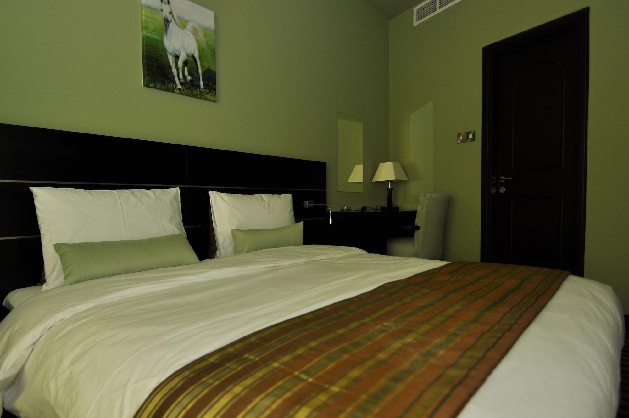 Aldar Hotel Sharjah Bagian luar foto