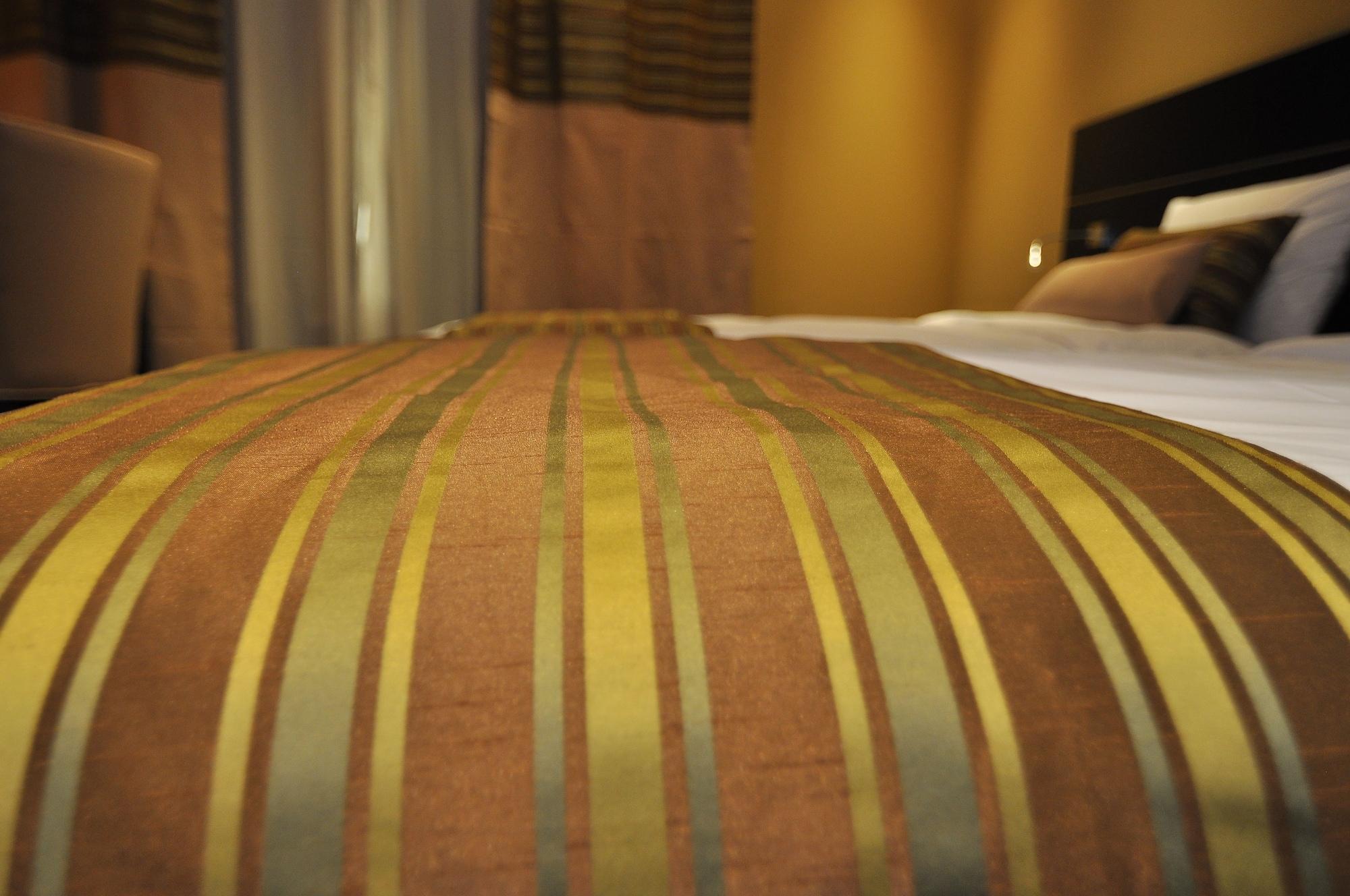 Aldar Hotel Sharjah Bagian luar foto