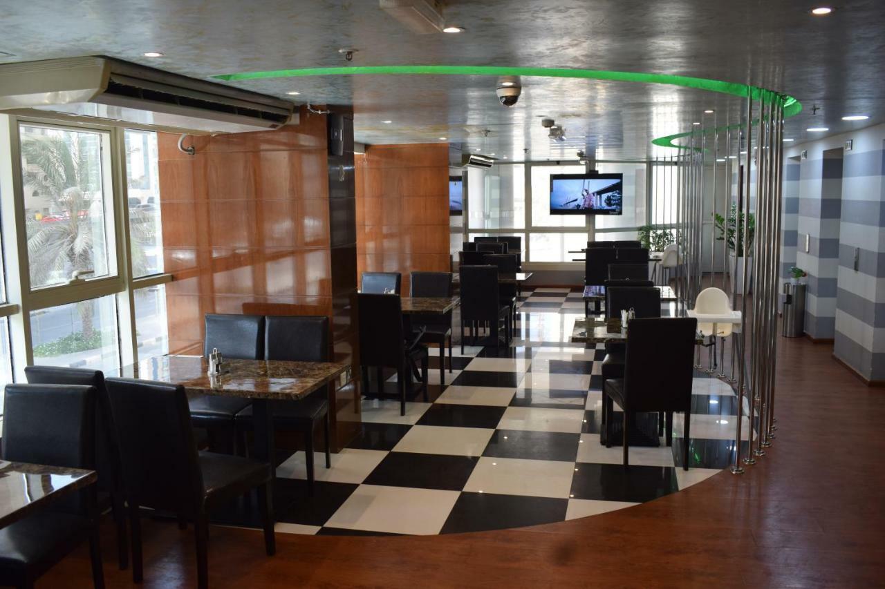 Aldar Hotel Sharjah Bagian luar foto