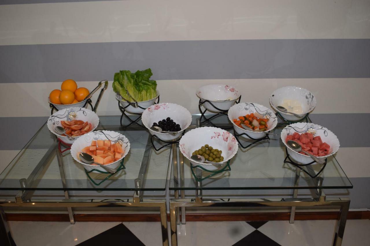 Aldar Hotel Sharjah Bagian luar foto